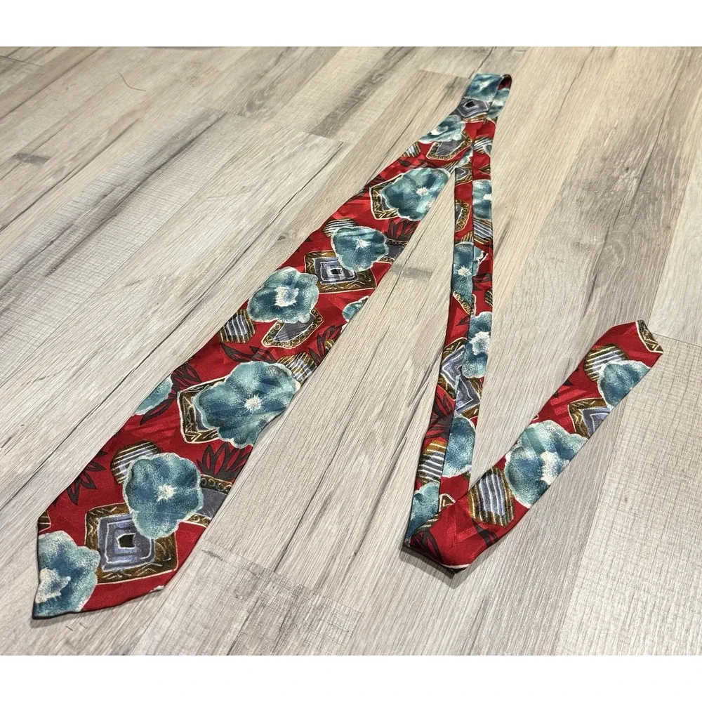 Vintage Bugatti Blue & Red Floral 100% Italian Silk Tie